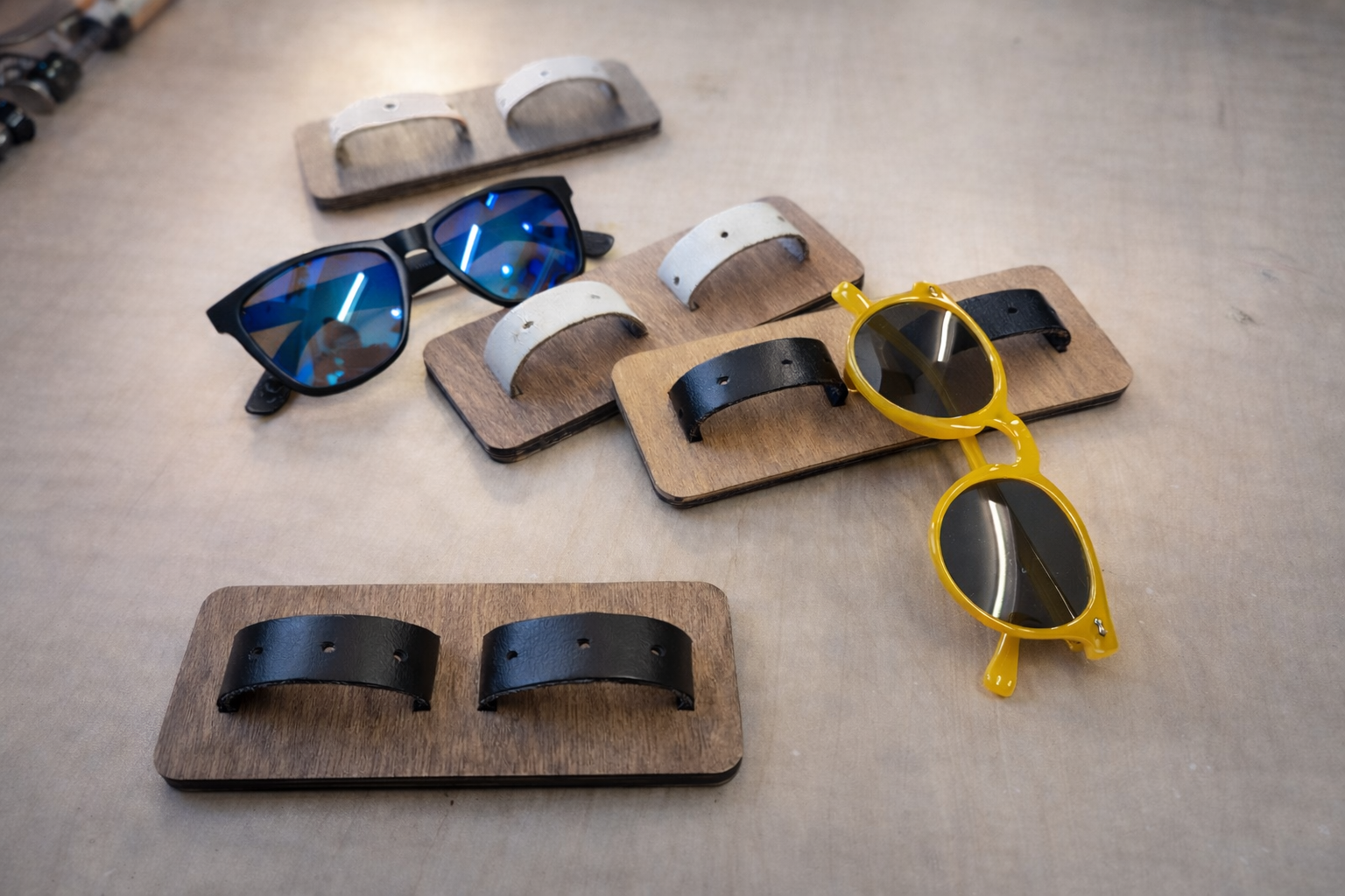 Support pour lunettes Ébène