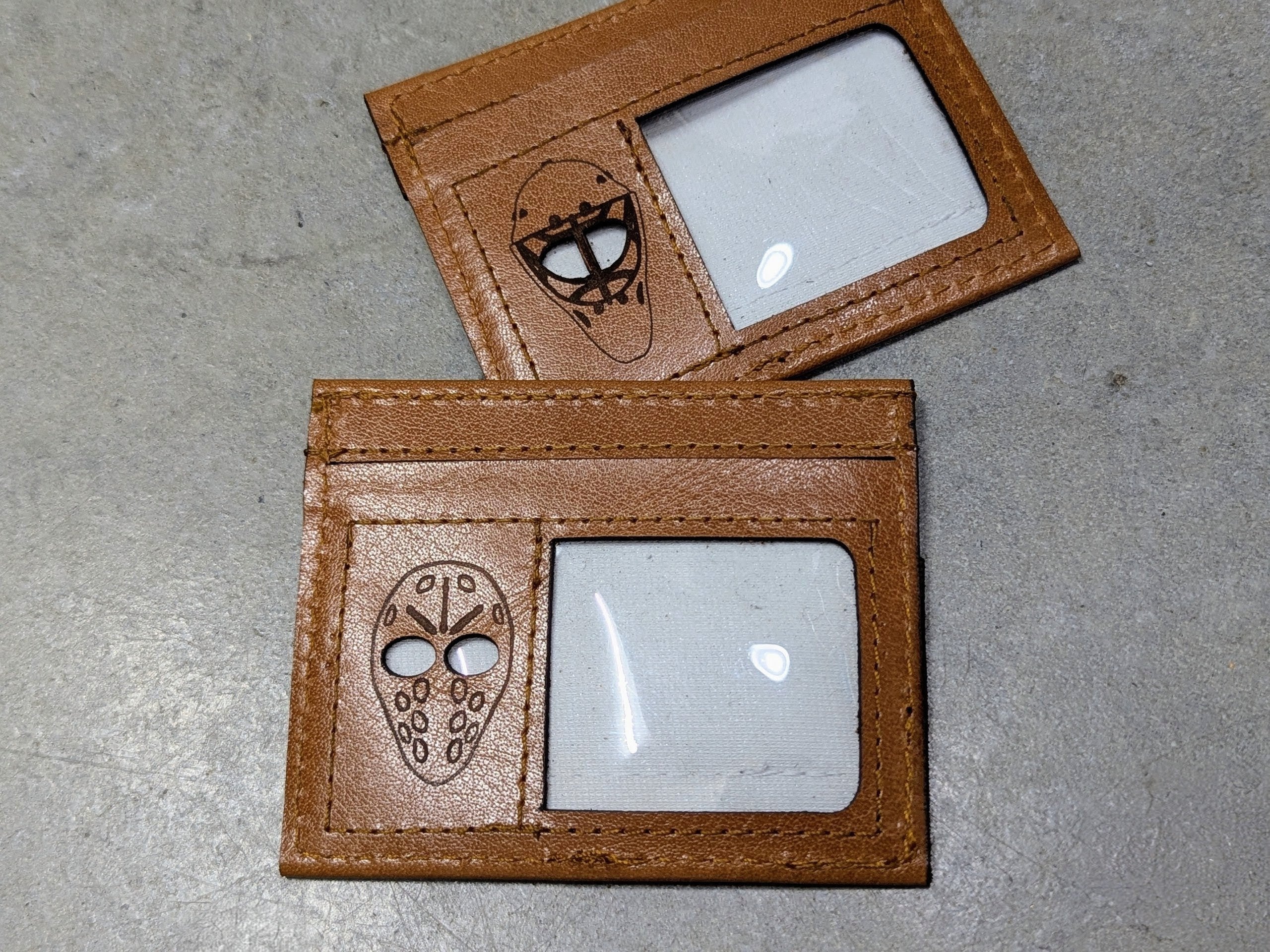 Porte-cartes masque Vintage/moderne Brun