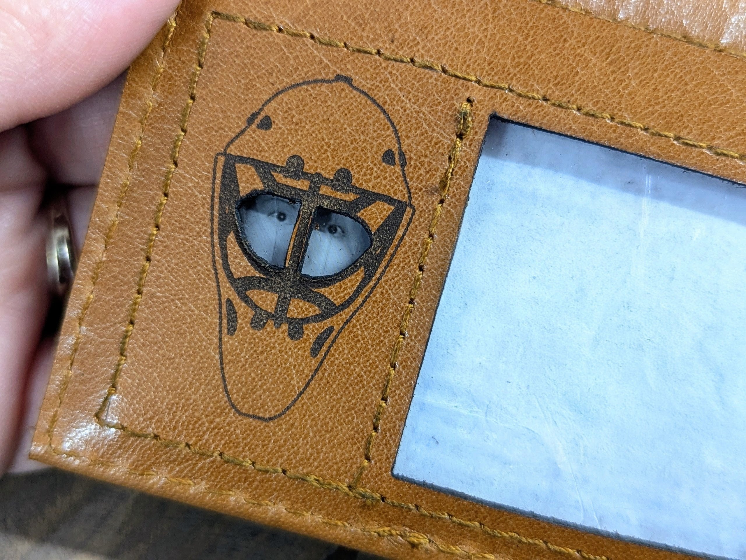 Porte-cartes masque Vintage/moderne Brun