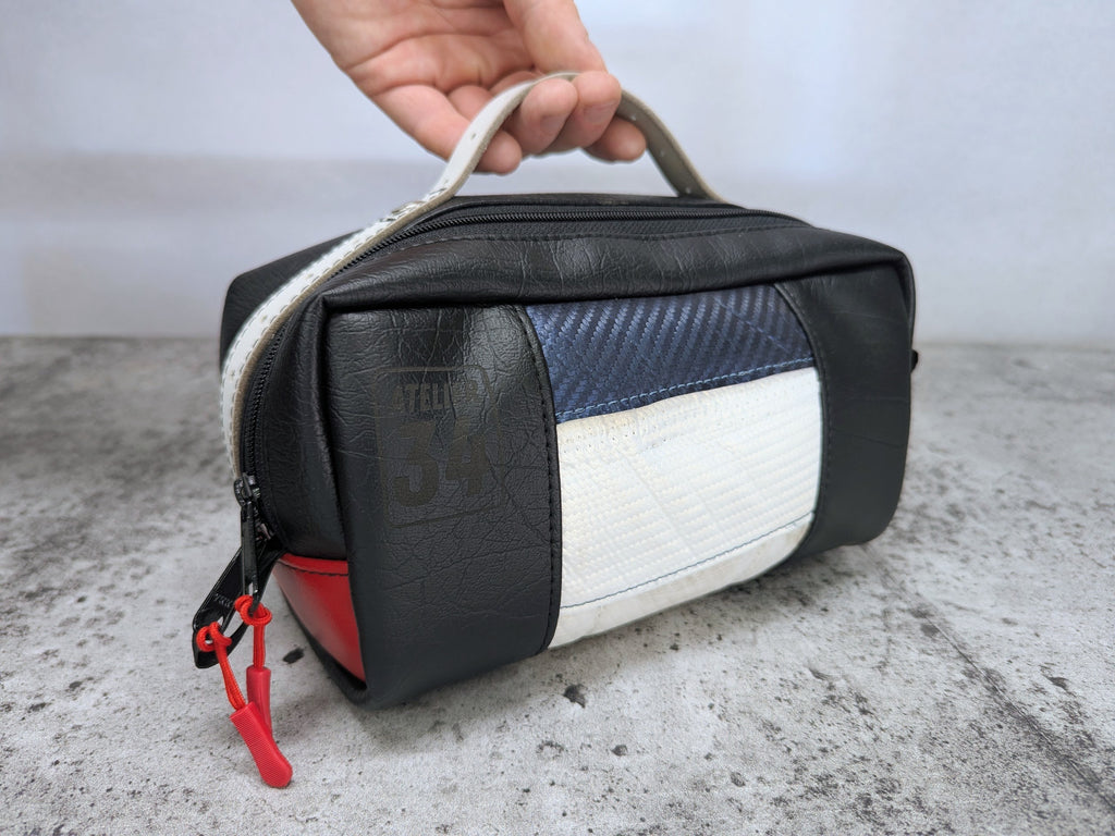 Trousse de sport Noir, Blanc et Bleu