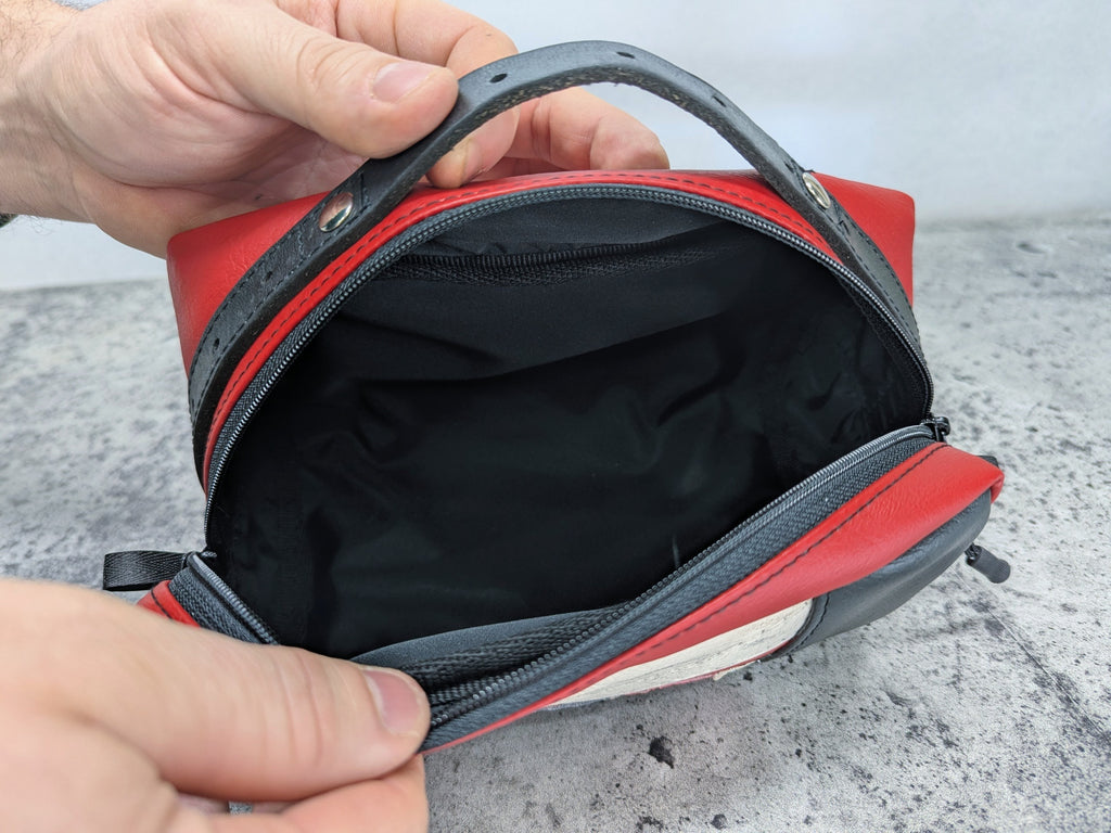 Trousse de sport aux couleurs du Canada