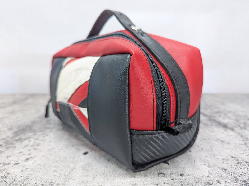 Trousse de sport aux couleurs du Canada