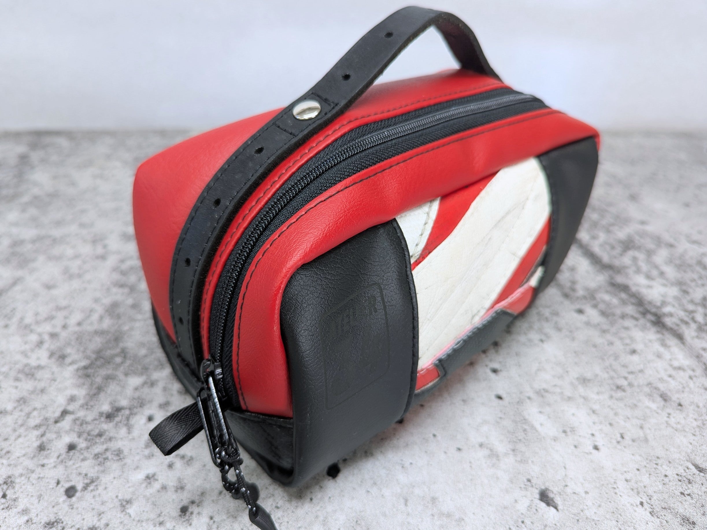 Trousse de sport aux couleurs du Canada