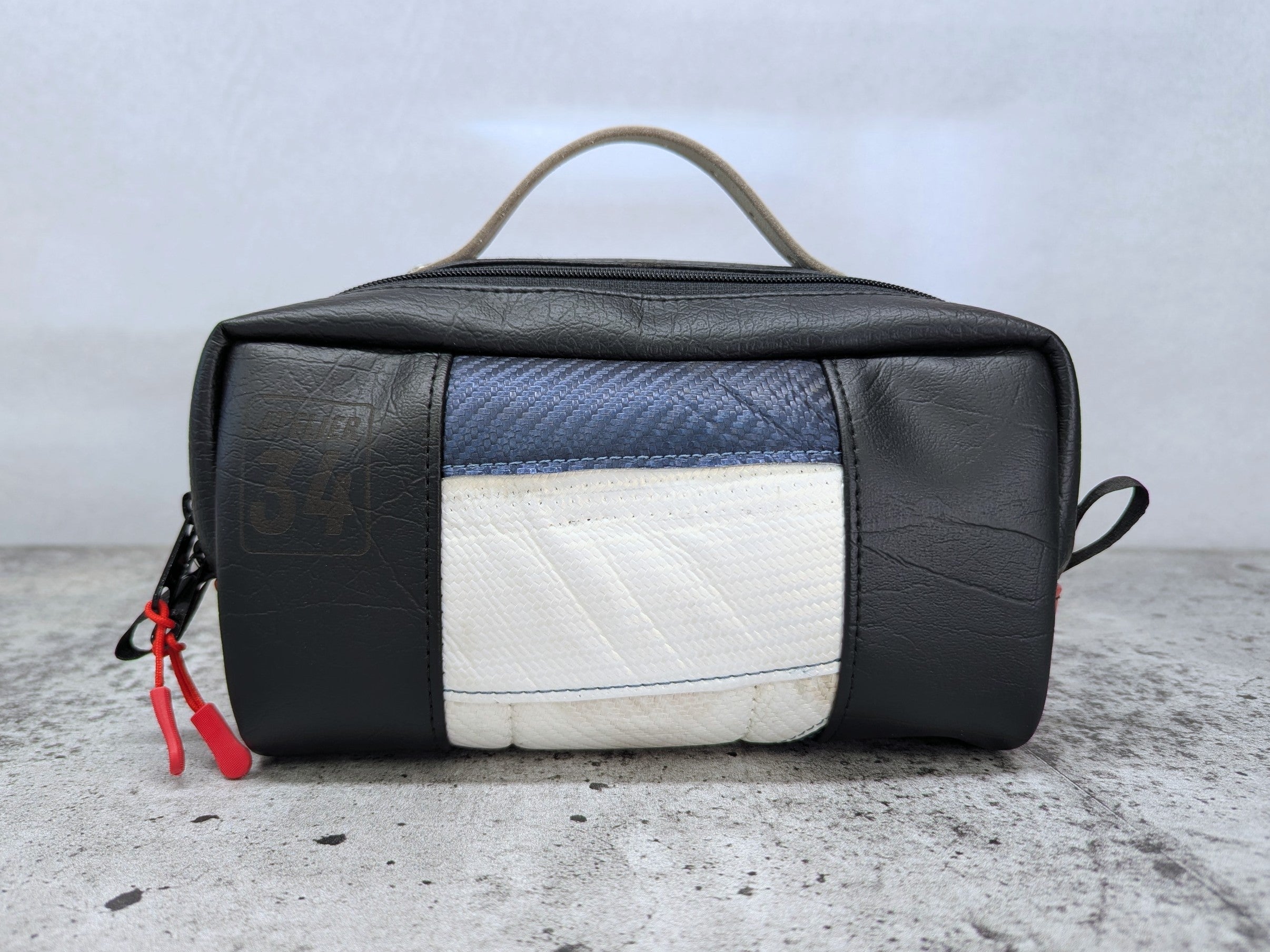 Trousse de sport Noir, Blanc et Bleu