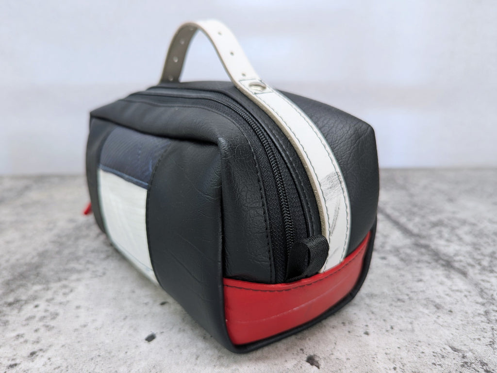 Trousse de sport Noir, Blanc et Bleu